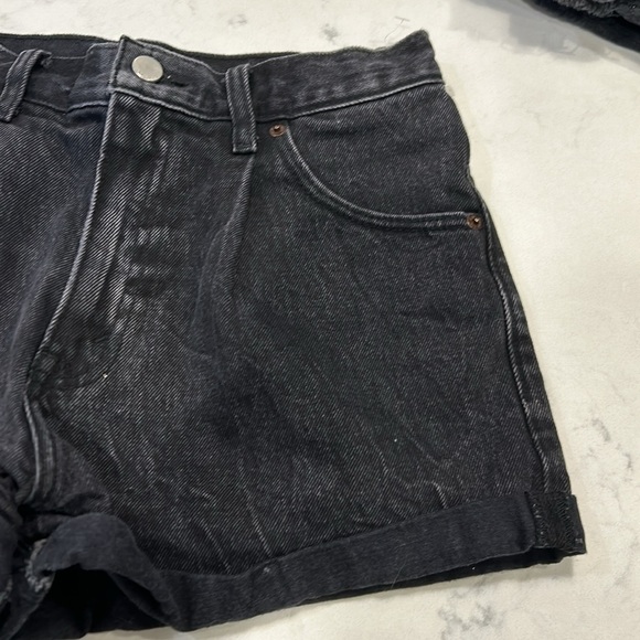 Abercrombie & Fitch Annie High Rise Shorts - Picture 4 of 9